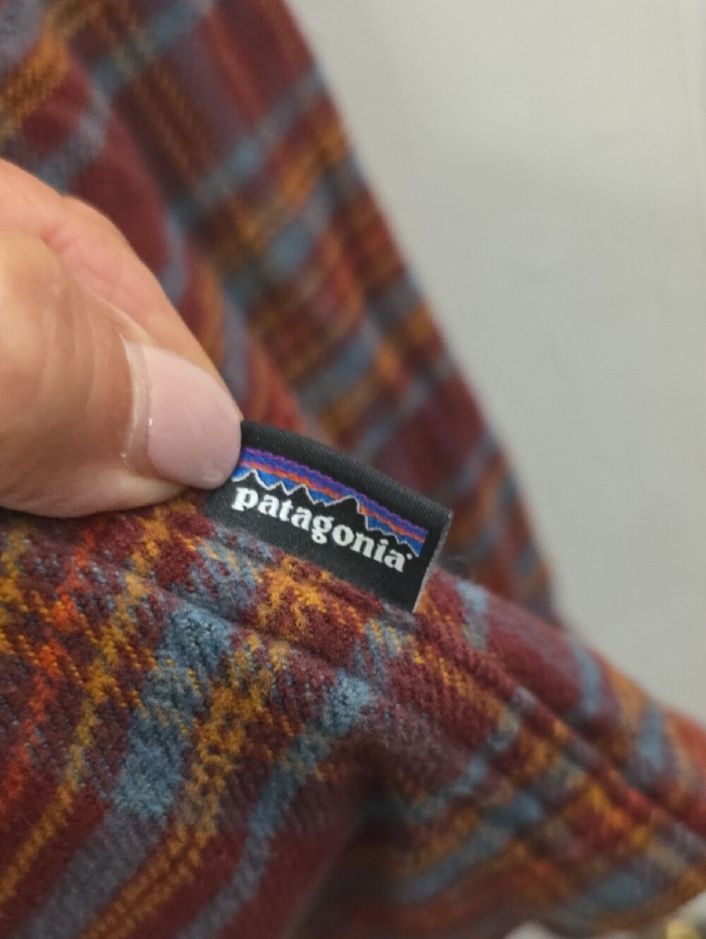 Patagonia Fjord Flannel Shirt Men's Medium Organic Cotton Plaid Button Front - Picture 3 of 8